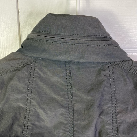 Eileen Fisher Coat Size XS
Zip Up Light Coat Windbreaker - Picture 6 of 11